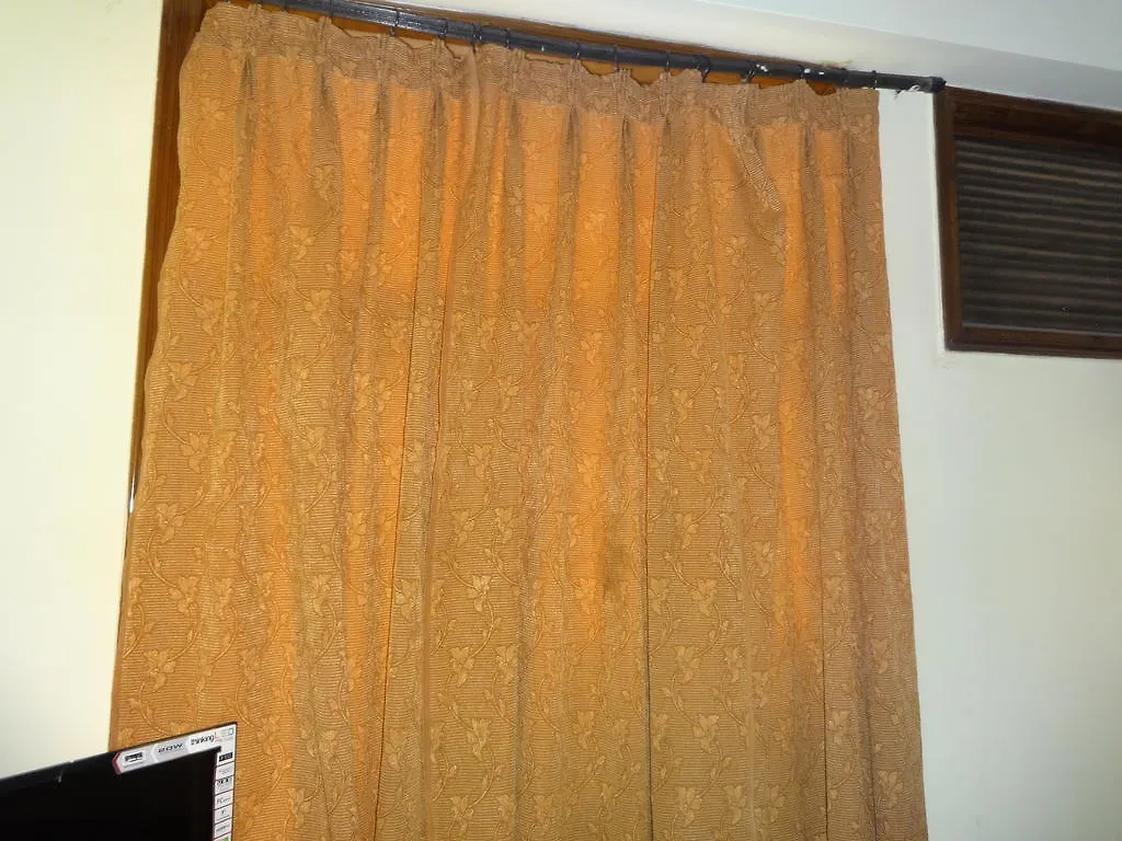 Adb Rooms Hotel Crystal Deluxe New Delhi
