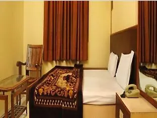 Adb Rooms Hotel Crystal Deluxe New Delhi