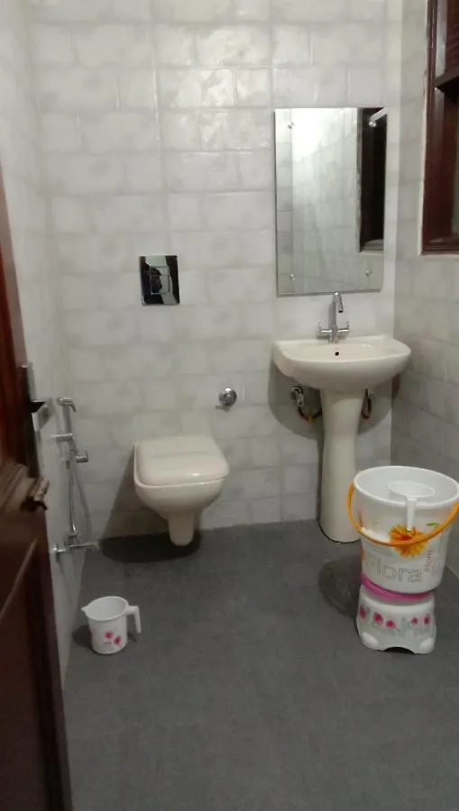 Adb Rooms Hotel Crystal Deluxe New Delhi